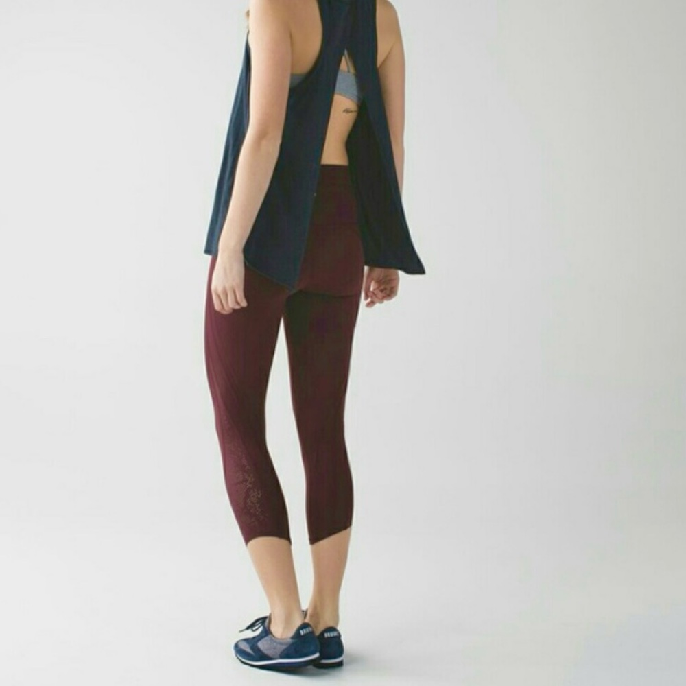 RARE! Lululemon 🍋 Wunder Under Pant Hi-Rise Laser Cut Size 4